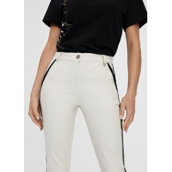 PANTALON RECTO DETALLE LATERAL